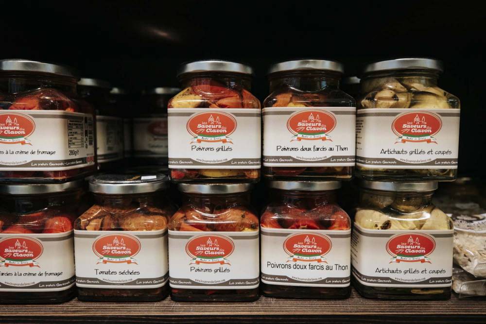 épicerie fine : bocaux de légumes